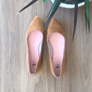 ❤️ FREE with purchase ❤️Camel coloured flats